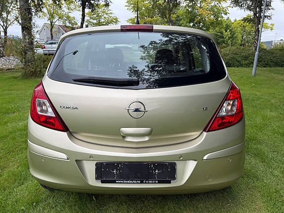 Opel Corsa 8 of 19
