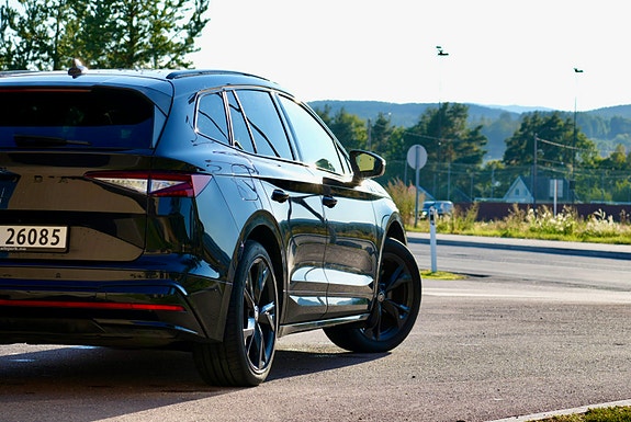 Skoda Enyaq RS 7 of 24