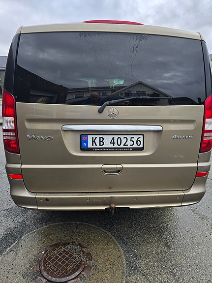 Mercedes-Benz Viano 6 of 30