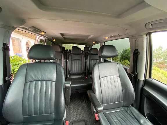 Mercedes-Benz Viano 30 of 30