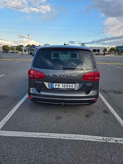 Volkswagen Sharan 9 of 25