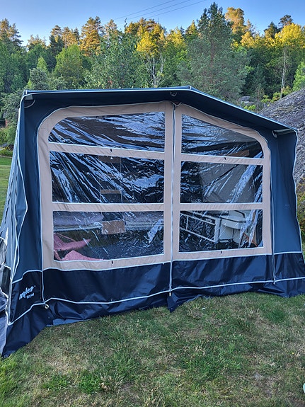 Camp-Let Royal 9 of 14