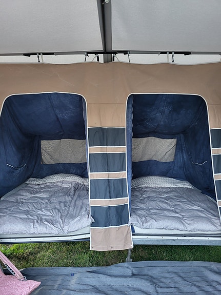 Camp-Let Royal 2 of 14