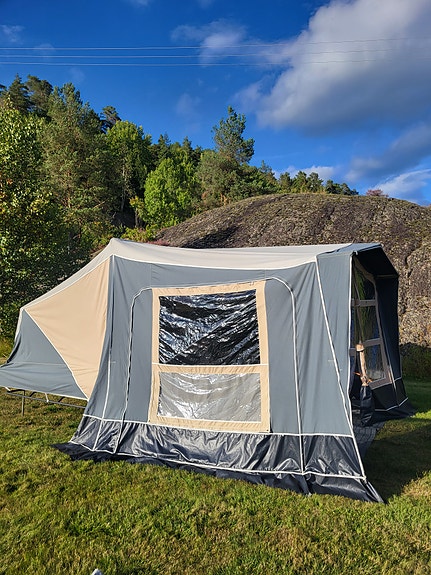 Camp-Let Royal 5 of 14