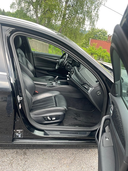 BMW 520d 15 of 26