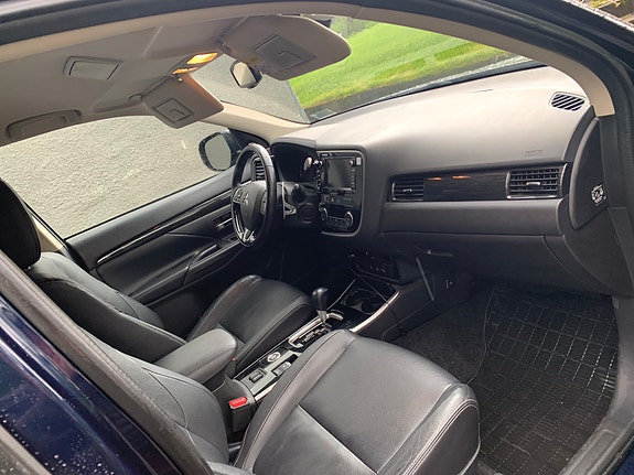 Mitsubishi Outlander 6 of 8