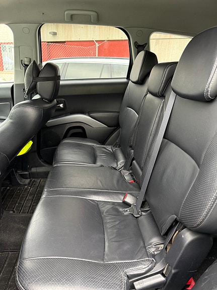 Mitsubishi Outlander 7 of 9