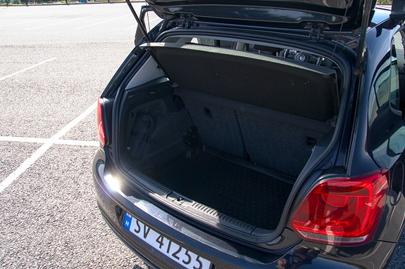 Volkswagen Polo 22 of 28