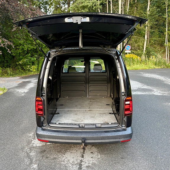 Volkswagen Caddy Maxi 11 of 27
