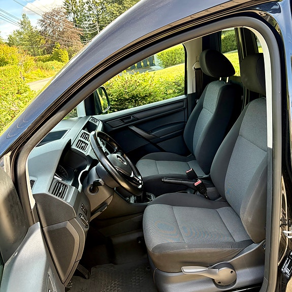 Volkswagen Caddy Maxi 13 of 27
