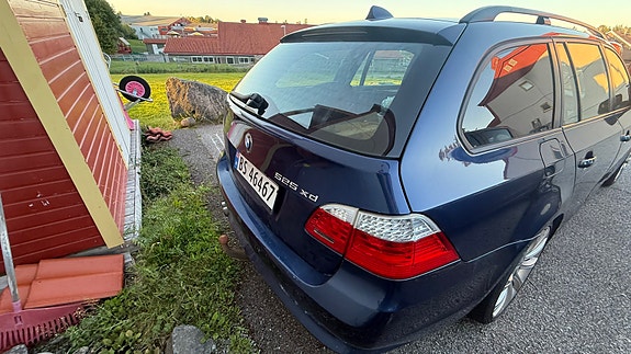 BMW 525xd 5 of 7