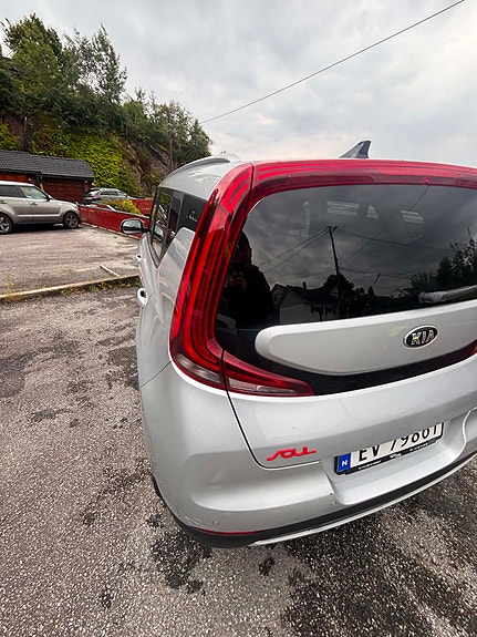 Kia e-Soul 4 of 16