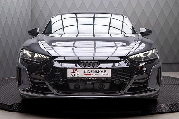Audi e-tron GT 4 of 30