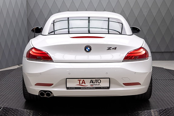 BMW Z4 6 of 25