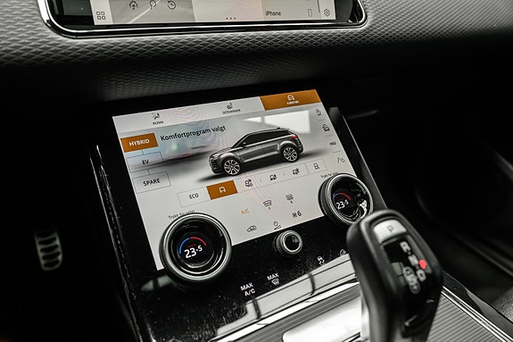 Land Rover Range Rover Evoque 28 of 30