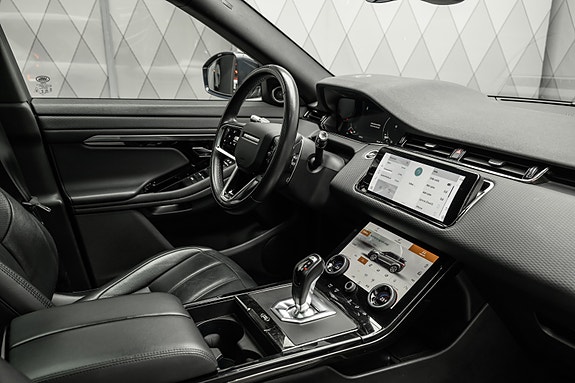 Land Rover Range Rover Evoque 23 of 30