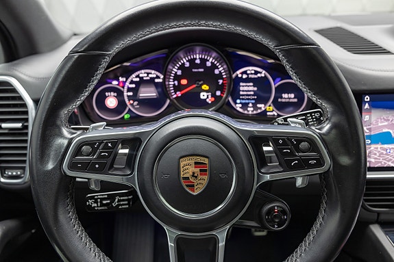 Porsche Cayenne 24 of 30