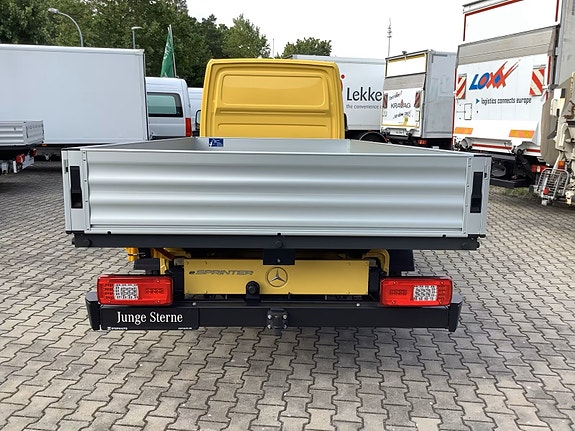 Mercedes-Benz eSprinter 414 PRO lang 4 of 11