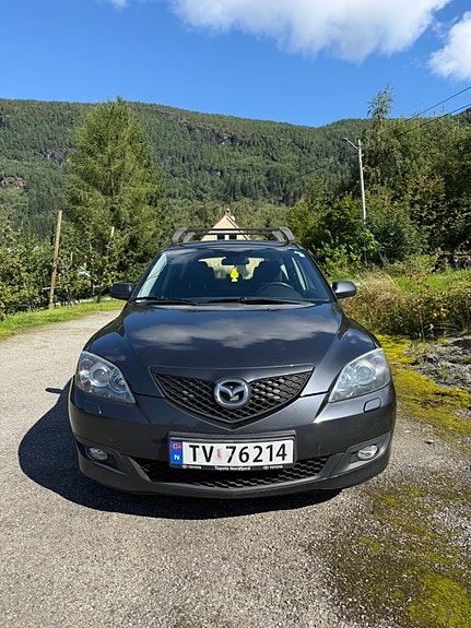 Mazda 3 2 of 16