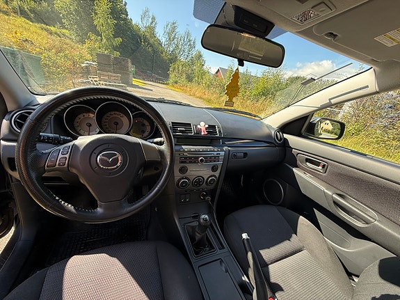 Mazda 3 10 of 16