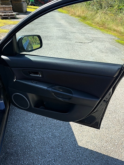 Mazda 3 7 of 16