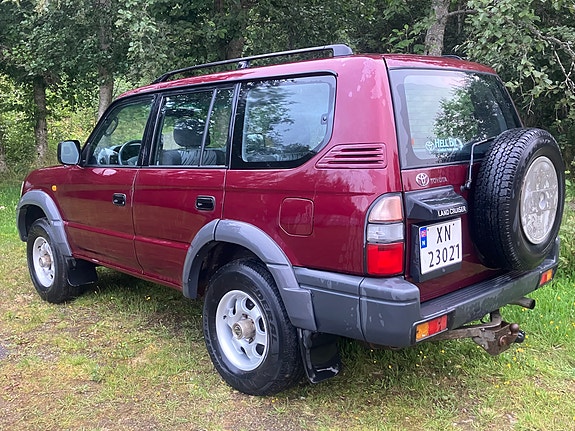 Toyota Land Cruiser 7 of 14