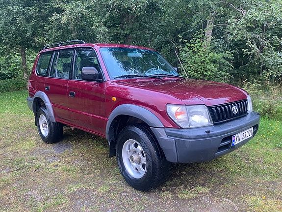 Toyota Land Cruiser 2 of 14