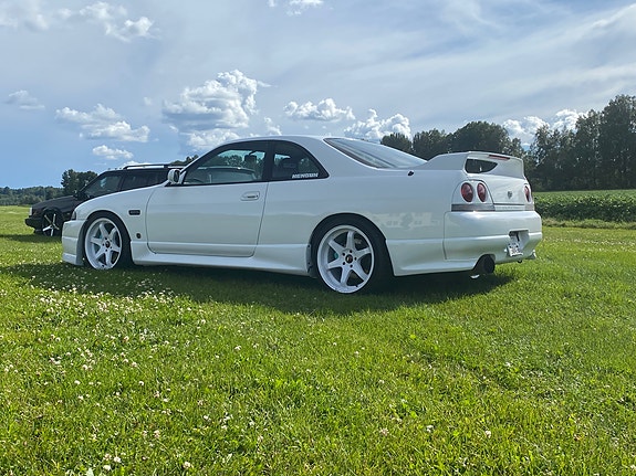 Nissan Skyline 5 of 30