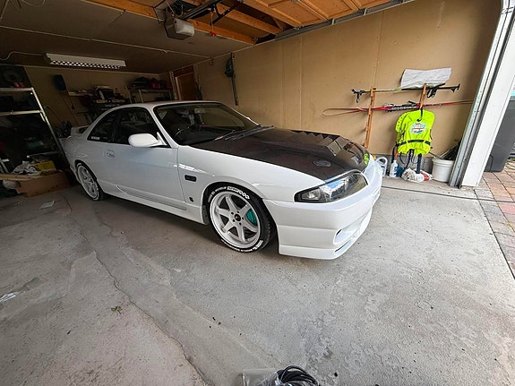 Nissan Skyline 11 of 29
