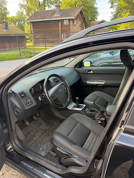 Volvo V50 7 of 7