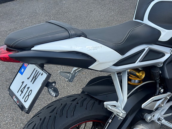 Triumph Street Triple RS 765 10 of 11