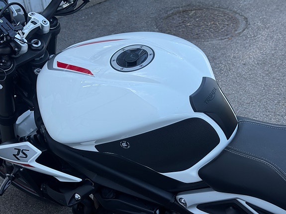 Triumph Street Triple RS 765 9 of 11