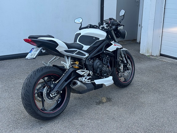 Triumph Street Triple RS 765 4 of 11