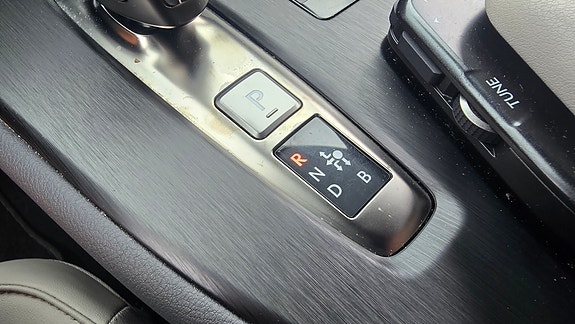 Lexus UX300e 30 of 30