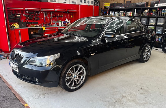 BMW 520d 3 of 30