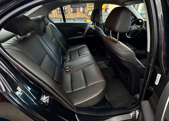 BMW 520d 22 of 30