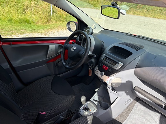 Toyota Aygo 23 of 28
