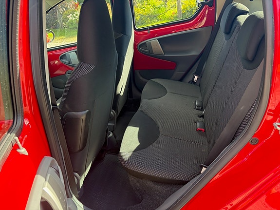 Toyota Aygo 17 of 28