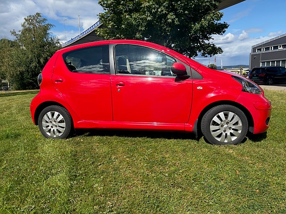 Toyota Aygo 3 of 28