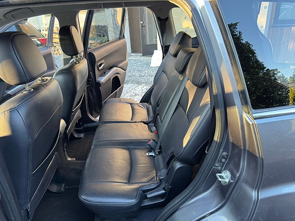 Mitsubishi Outlander 9 of 20