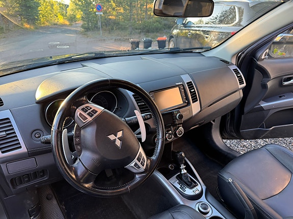 Mitsubishi Outlander 8 of 20