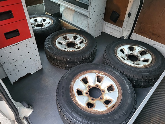 Toyota HiAce 10 of 12