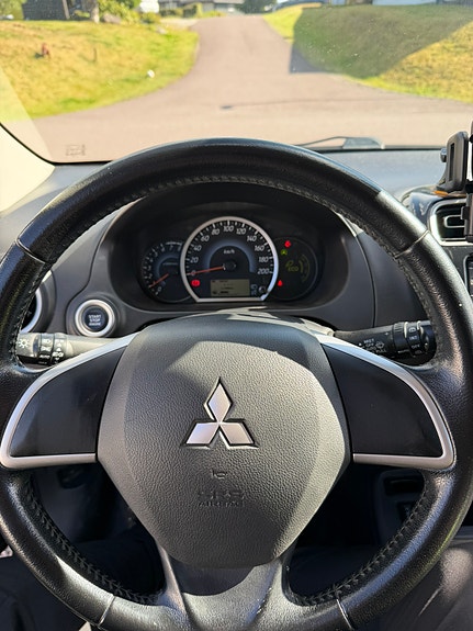 Mitsubishi Space Star 12 of 23