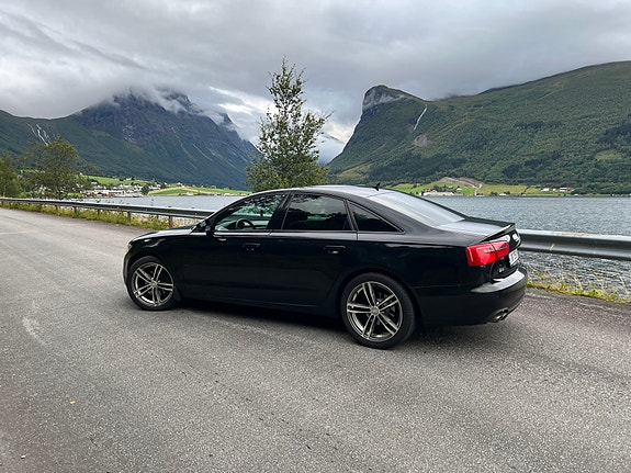 Audi A6 5 of 14