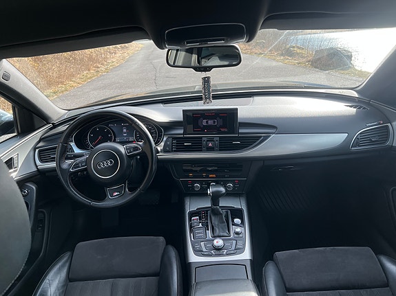 Audi A6 12 of 14