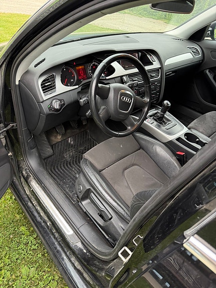 Audi A4 6 of 9