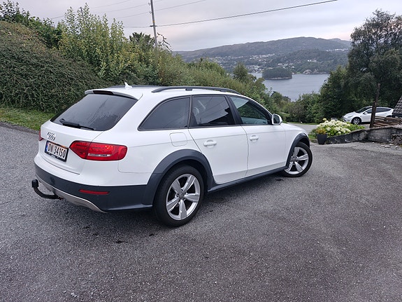 Audi A4 allroad 4 of 14