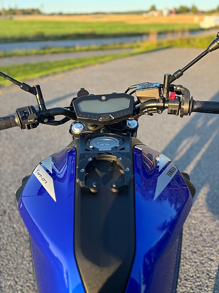 Yamaha MT-07 5 of 10