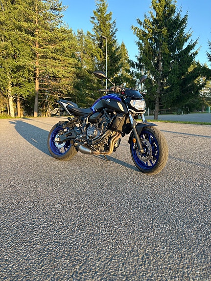 Yamaha MT-07 10 of 10