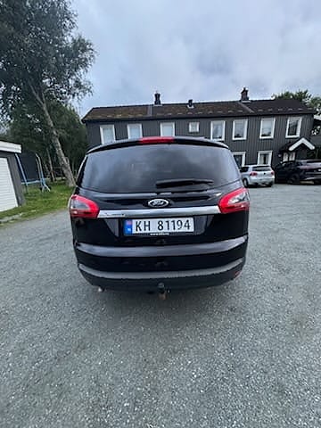 Ford S-MAX 13 of 24